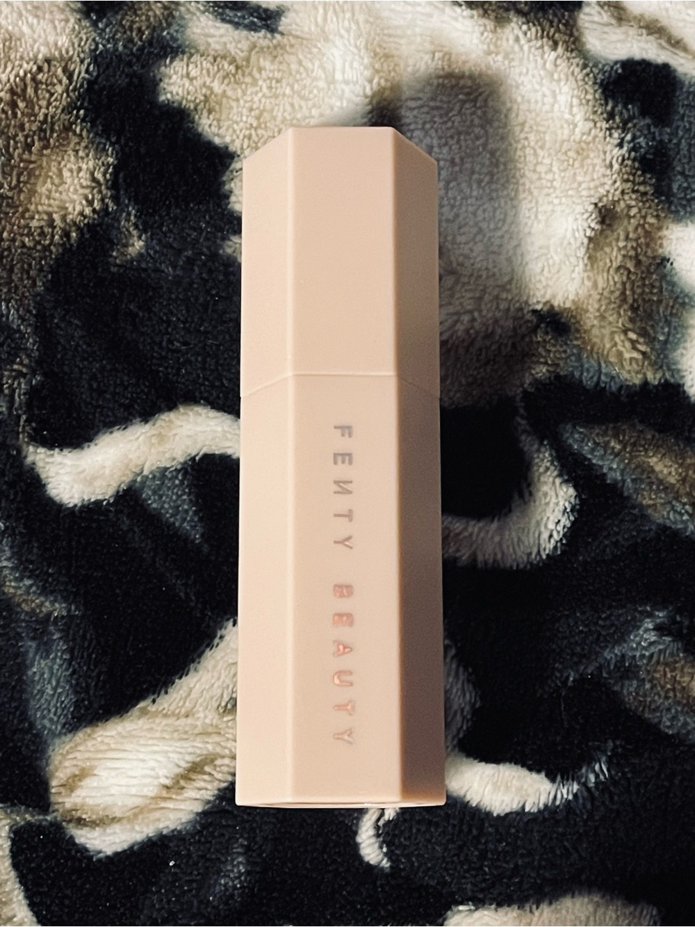 Fenty Banana Match Stix Correcting Skinstick - Picture 5 of 6